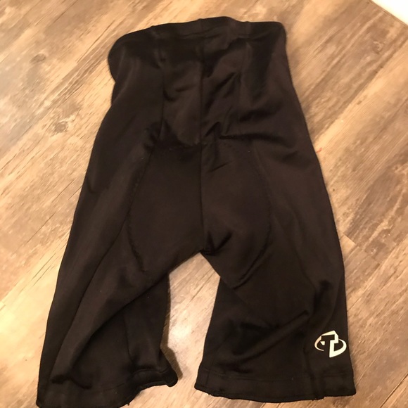 Trek compression bicycling shorts YM - Picture 2 of 4